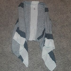 ❤Cardigan/vest 3/$15 SALE item! Add to bundle!